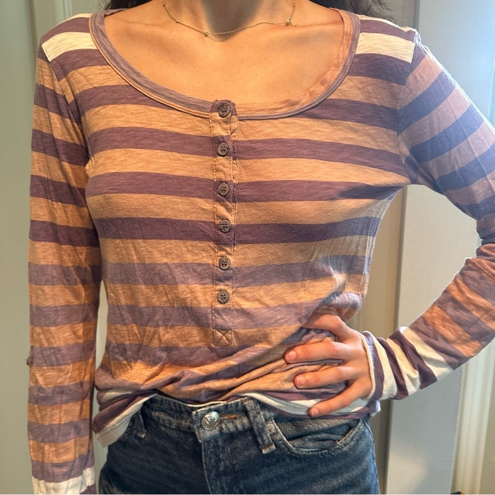 Splendid Long Sleeve Button Down Shirt - Picture 3 of 5
